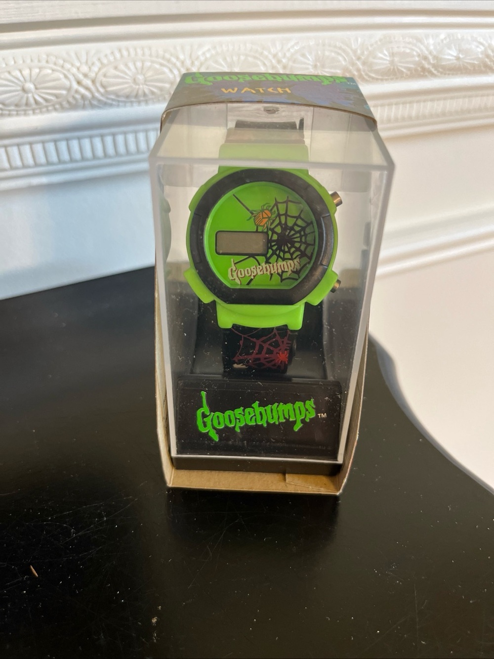 Vintage 90s NIP RARE Goosebumps LCD Digital Watch w/green casing & web face/band